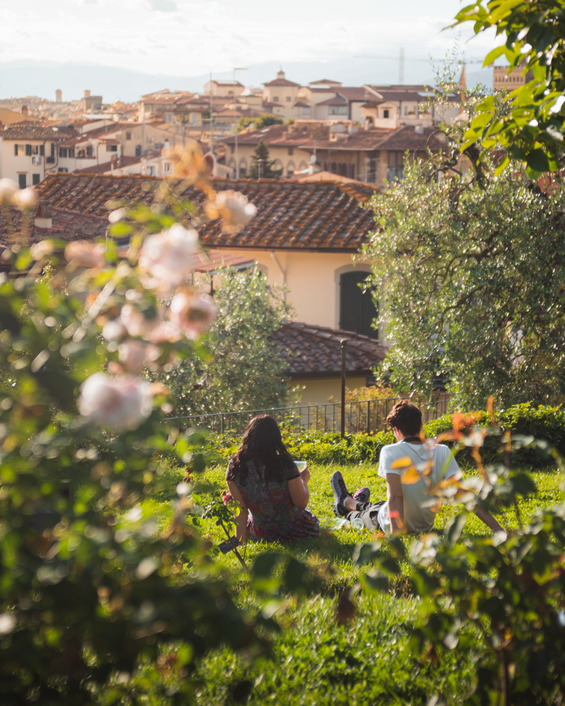Coppia davanti al panorama di Firenze